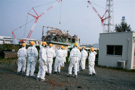 Japonia 2011: Tragedia Fukushima - lekcja pokory dla cywilizacji XXI wieku i jej nieustającej pogoni za postępem